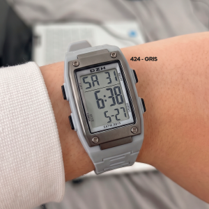 RELOJ N°424